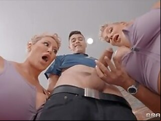 Beeg Big Facial For Two Milfs blowjob hardcore